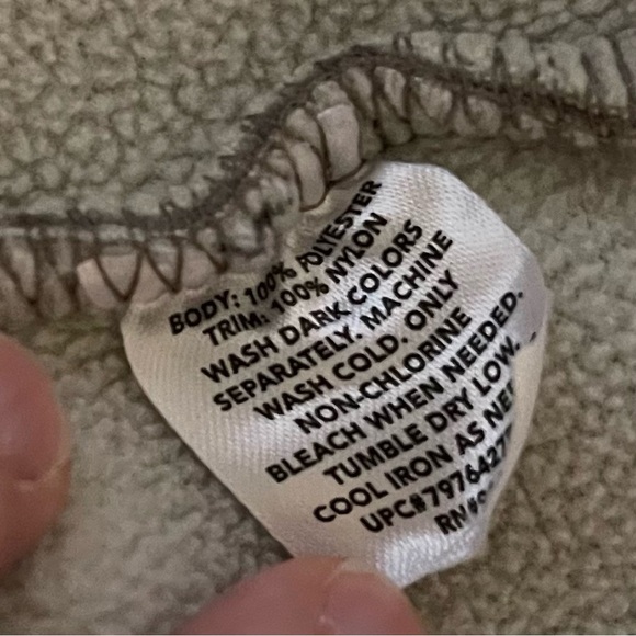 Men's Geometric Patterned Pullover - Picture 2 of 5